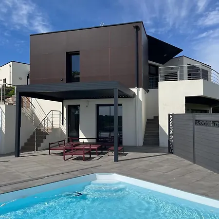 15, 12 Personnes Avec Piscine Dom wakacyjny *